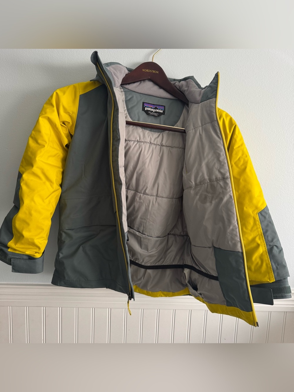 Patagonia  Boys'  Snowshot Jacket  Kids M 10